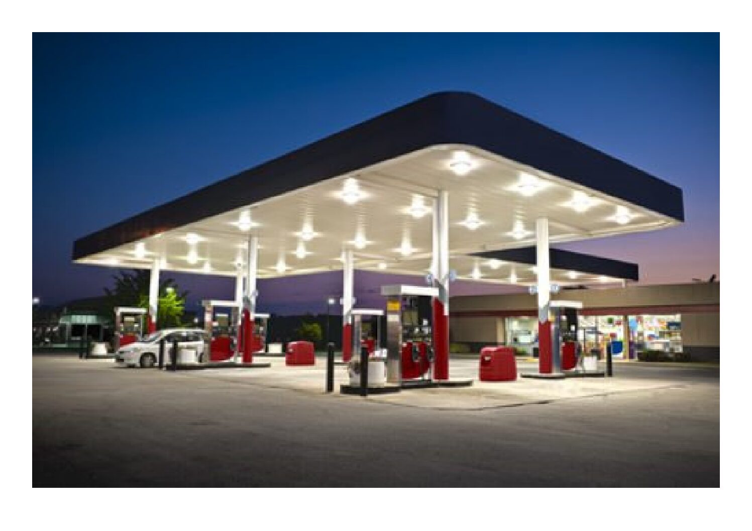 Moderne Tankstelle im Sauerland